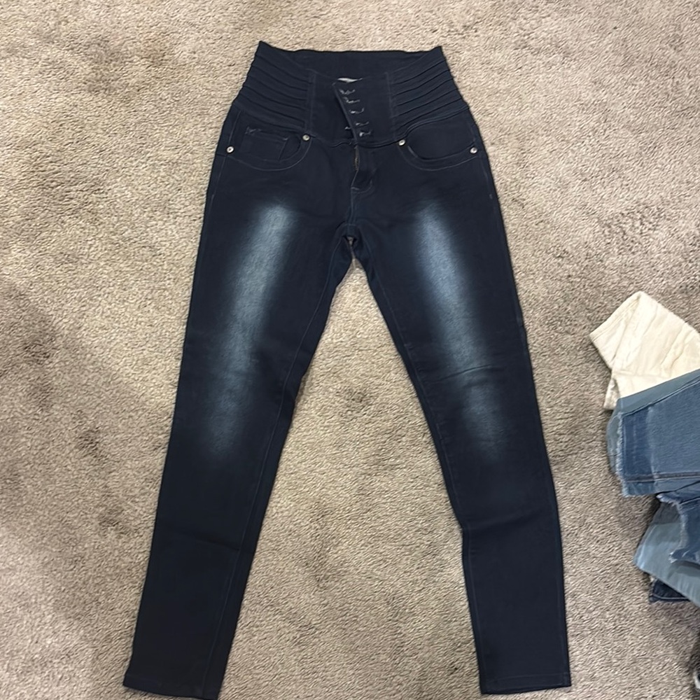 High-Waisted dark Blue Skinny Jeans